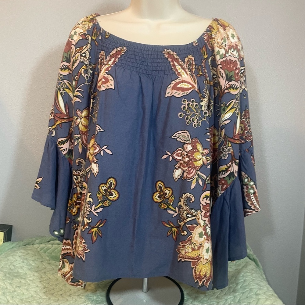 Living Doll Blue Floral Boho Peasant Bell Sleeve Top Size S. Pre-owned